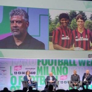 半岛体育入口-【现场】萨基和里杰卡尔德的“完美球队”